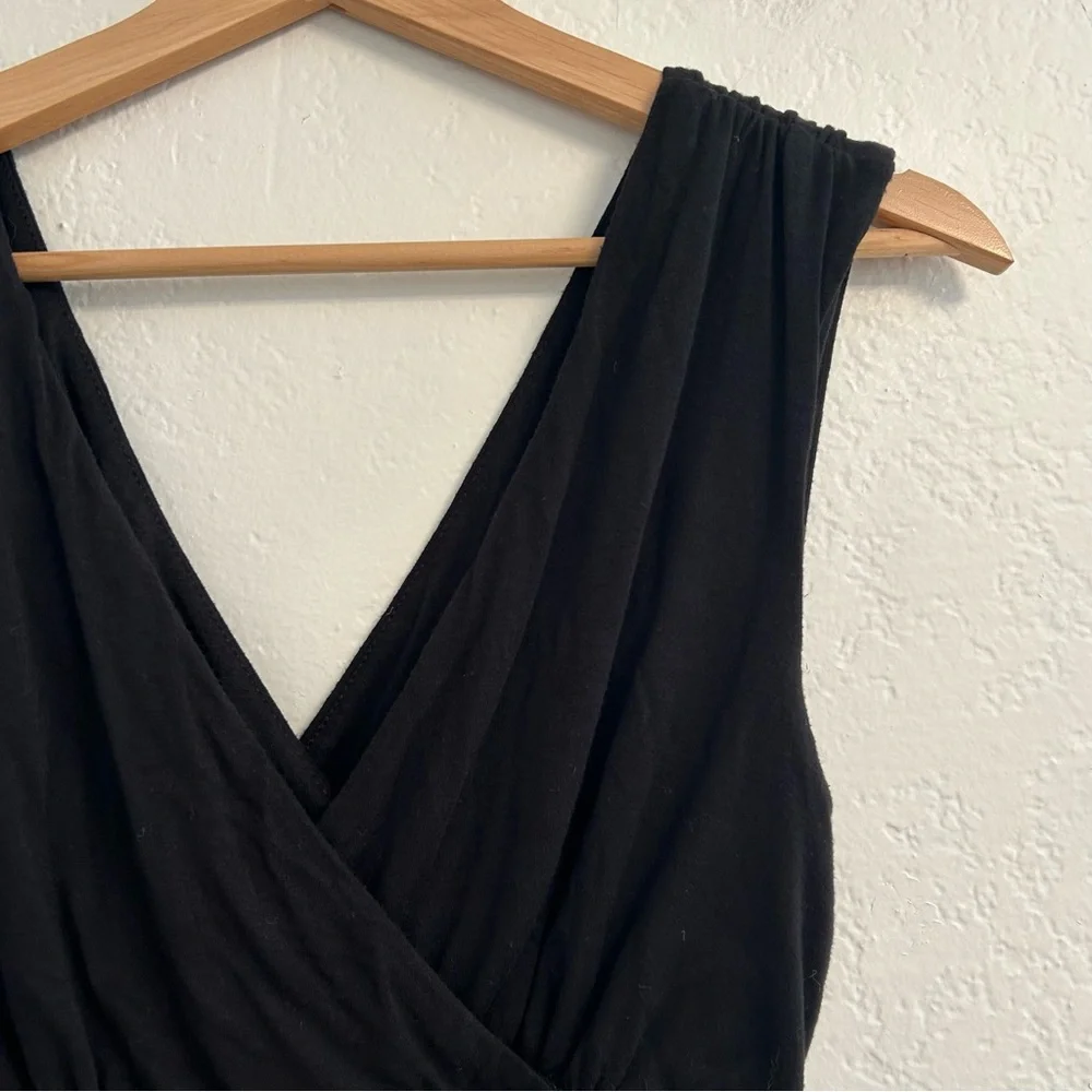 White House Black Market Black Sleeveless Blouse,‎ Size S